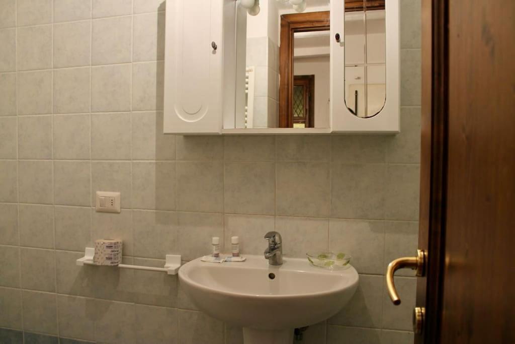 Cute Apartment Near Santa Croce 佛罗伦萨 外观 照片